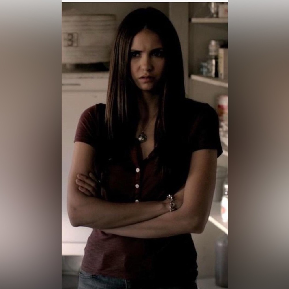 Elena Gilbert SA top